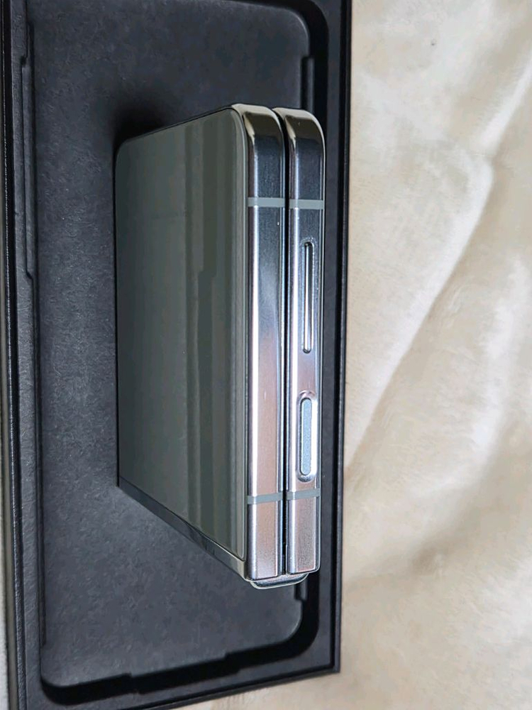 갤럭시 플립 Z5 512GB 민트색상 판매 이미지