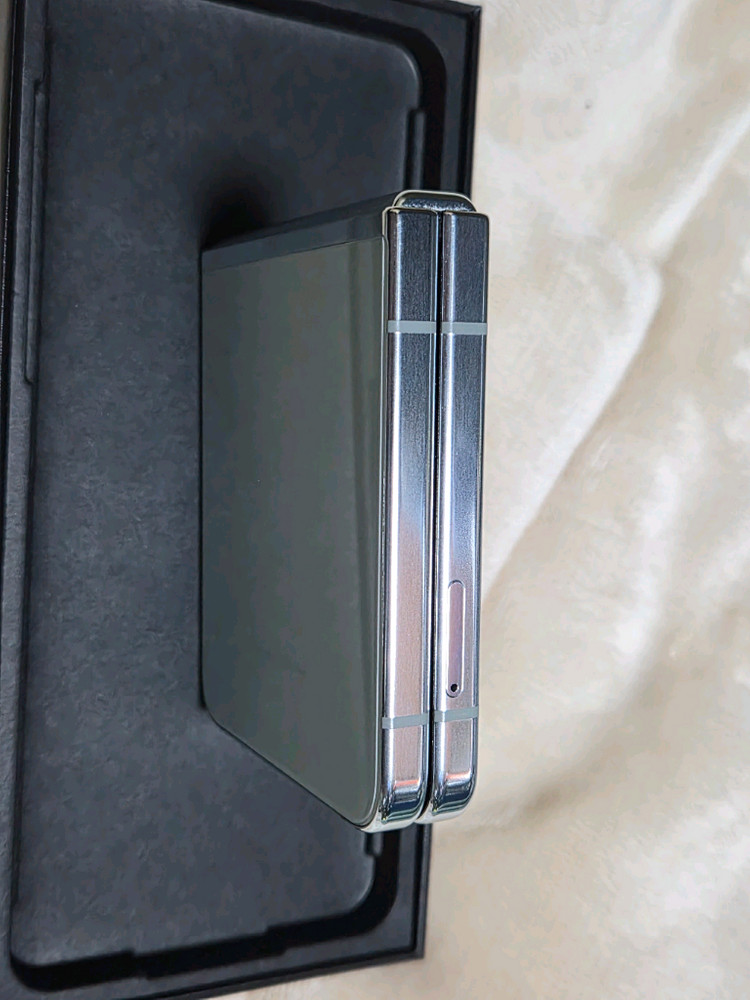 갤럭시 플립 Z5 512GB 민트색상 판매 이미지