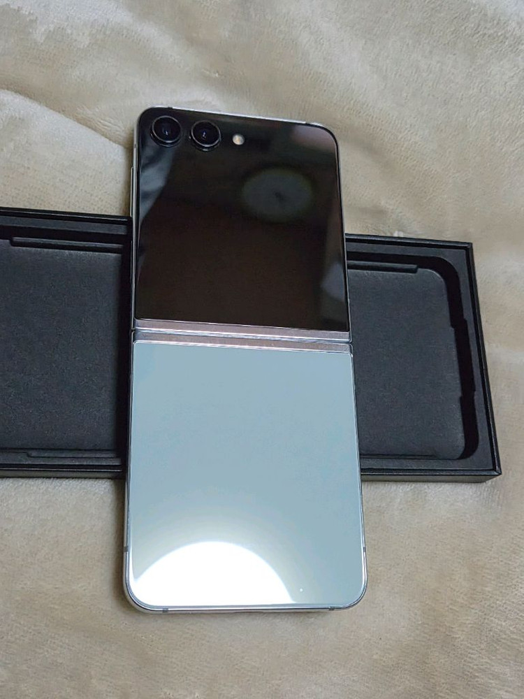 갤럭시 플립 Z5 512GB 민트색상 판매 이미지