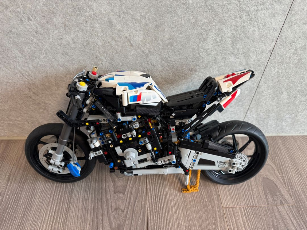 레고 테크닉 bmw m1000RR 42130--2