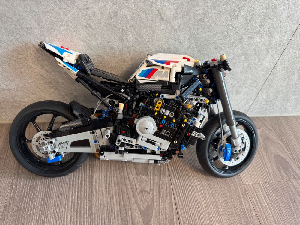 레고 테크닉 bmw m1000RR 42130--5