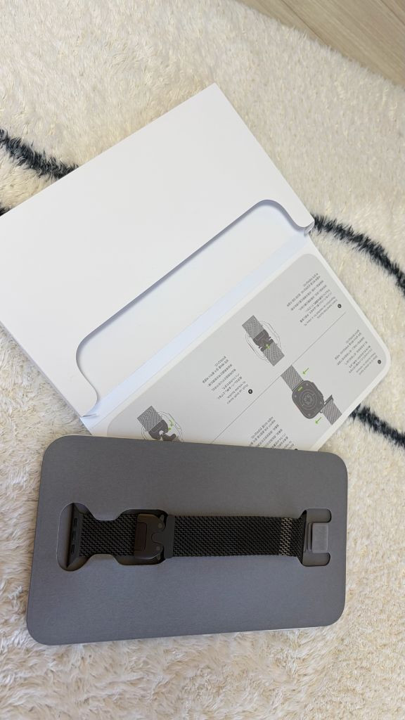 애플워치 49mm 블랙 티타늄 밀레니즈 루프 L사이즈--3