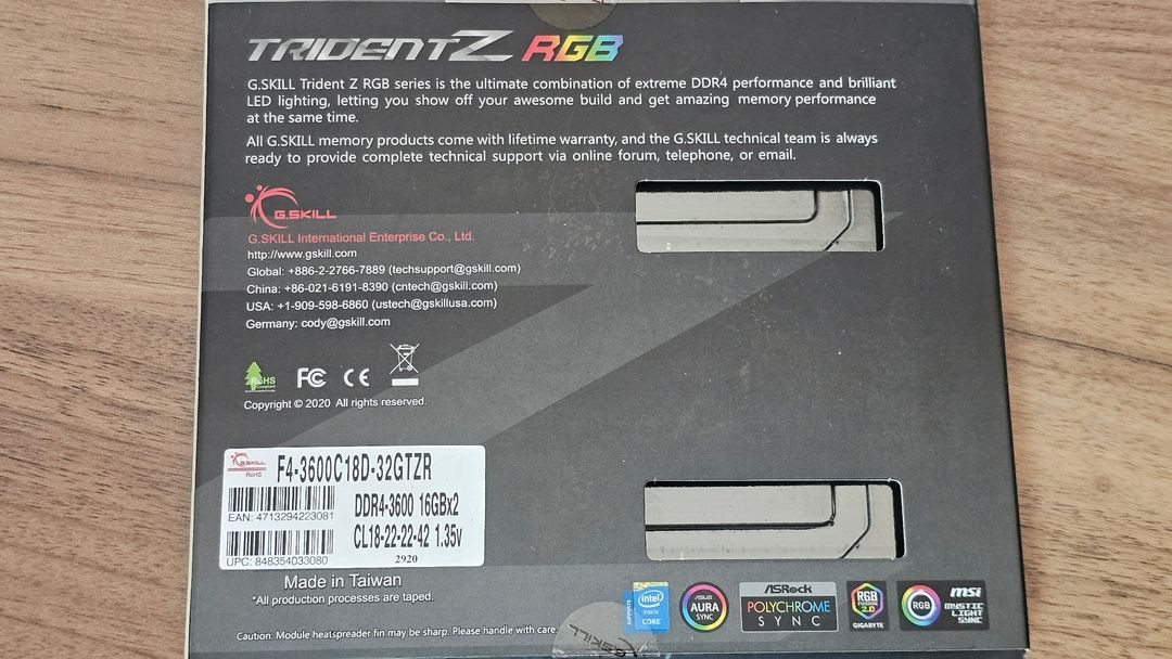 RGB DDR4 메모리 16GB 2개 세트--2