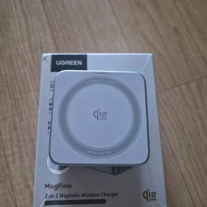 유그린 맥플로우 Qi2 2in1 25W 마그네틱 무선 충전기