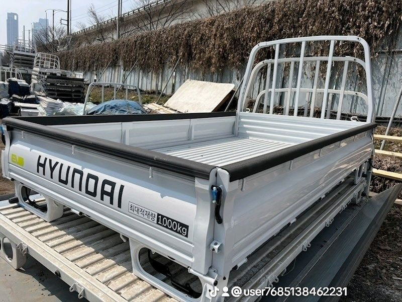 봉고3 4륜 봉고3 1.2톤 봉고3 적재함 적재함문짝 판매합니다--1