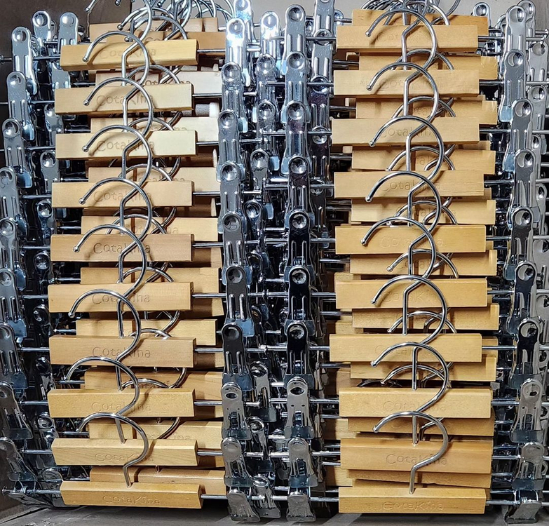 유아동 고급 원목우드 옷걸이 / 바지걸이 개당 300원--1