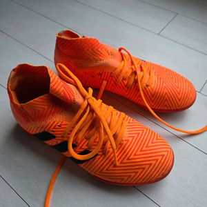 아디다스 축구화 210 이미지