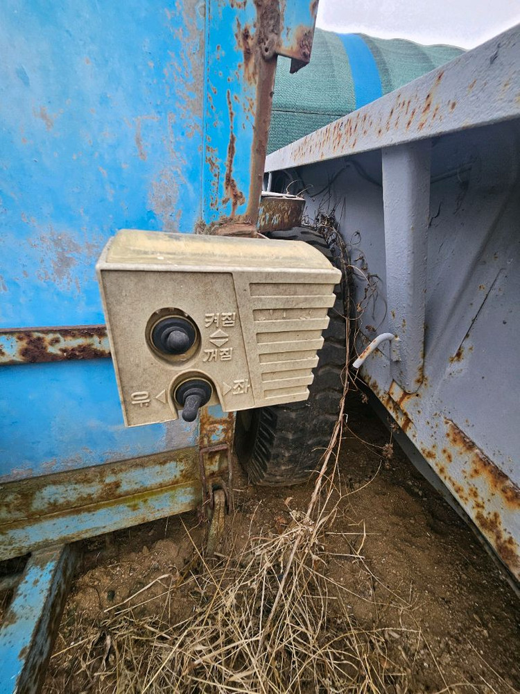 경운기용 오픈형 추레라 판매합니다 (뒤 문 없음 / 타이어 최상) 이미지