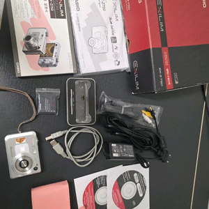 카시오 디카 엑슬림 ex-z750 팝니다