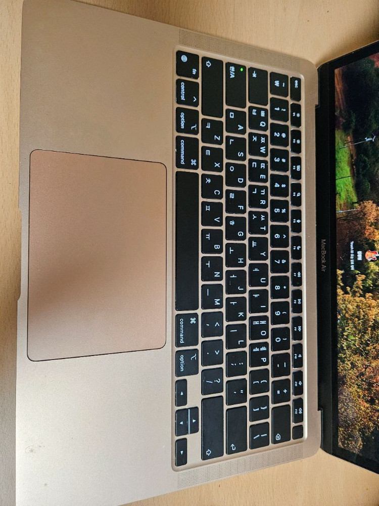 맥북 에어 노트북 M1칩 8GB/256GB--3