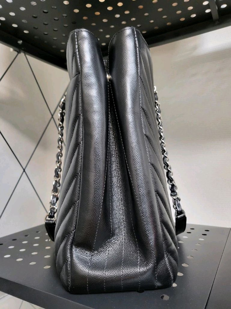 정품 샤넬 캐비어 쉐브론 체인 숄더백--3