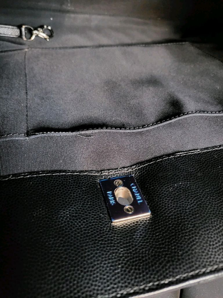 정품 샤넬 캐비어 쉐브론 체인 숄더백--6