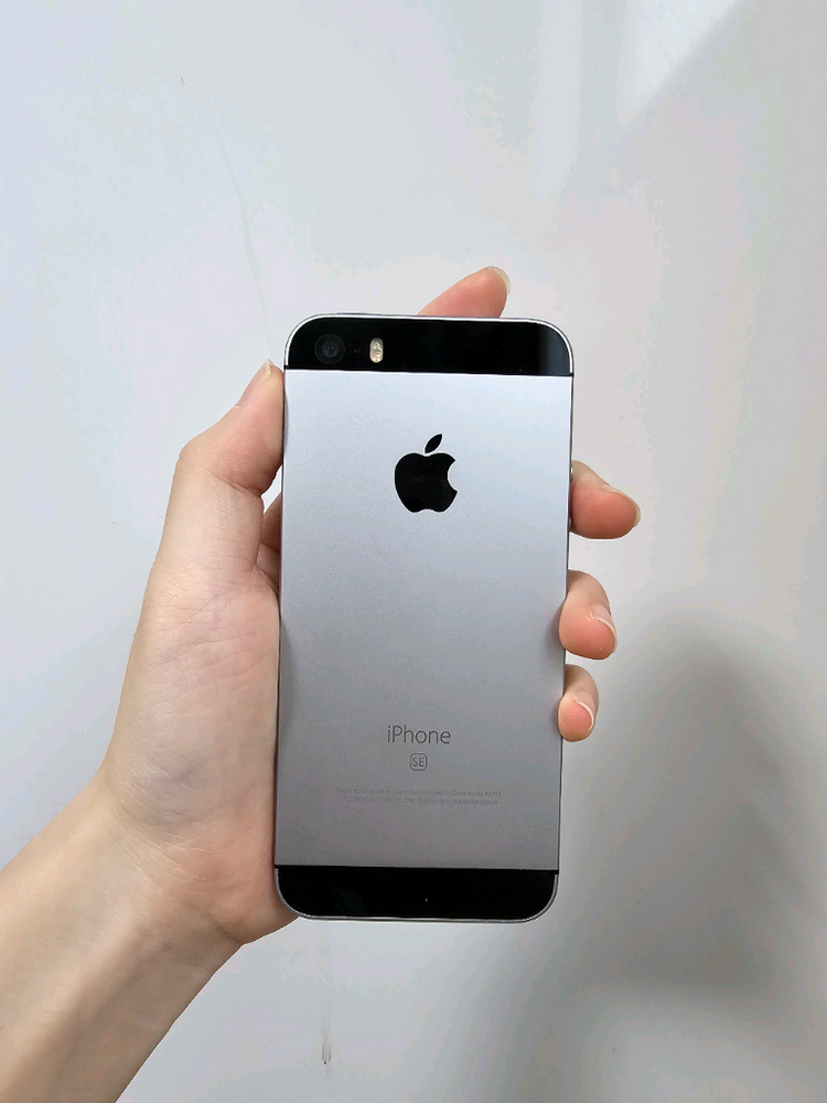 c98. 아이폰 se1 128기가--3
