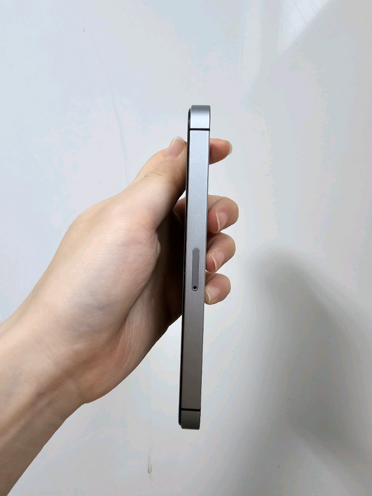 c98. 아이폰 se1 128기가--4