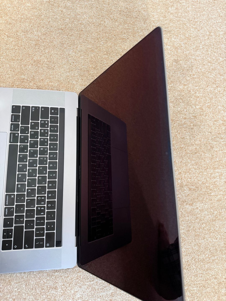 맥북 프로 15인치 2019 i9 16GB 512GB--7