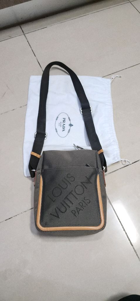 루이비통 자가드 크로스백/ 서류가방--0