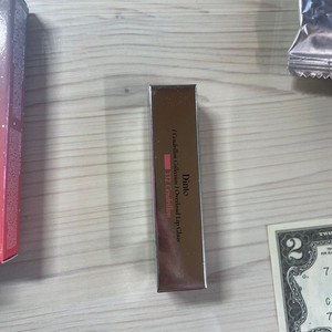 딘토 오버로드 립글레이즈 332 생드리옹 이미지