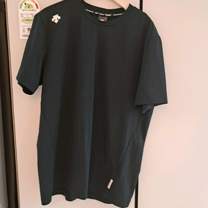 데상트 남성 반팔티 105 xl