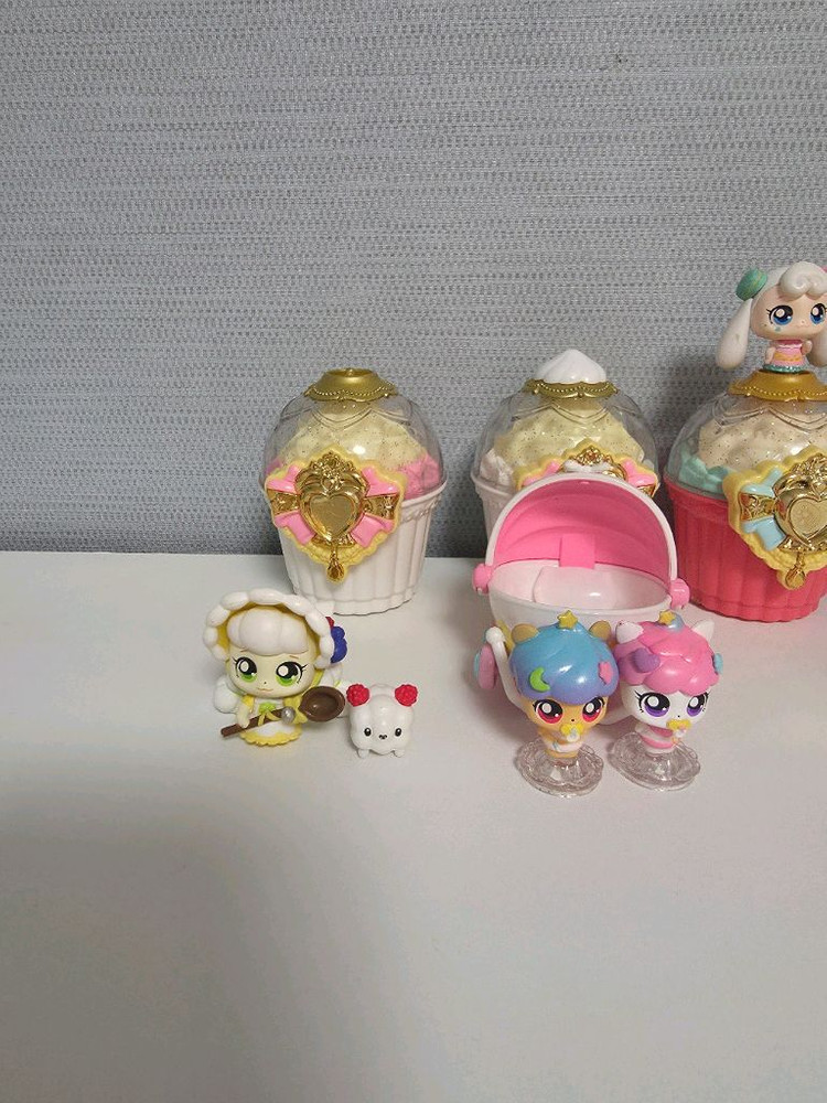 새콤달콤티니핑)커핑머핑피규어+요거핑등 일괄(디저트티니핑)--1