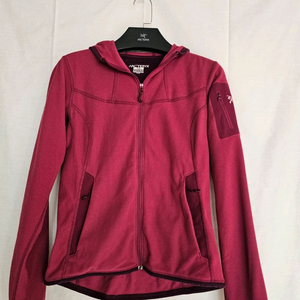 아크테릭스 여성 후드 집업 버건디