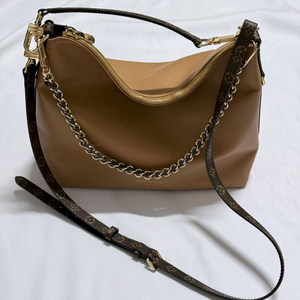 풀박스 새상품>멀티패스 호보 브라운