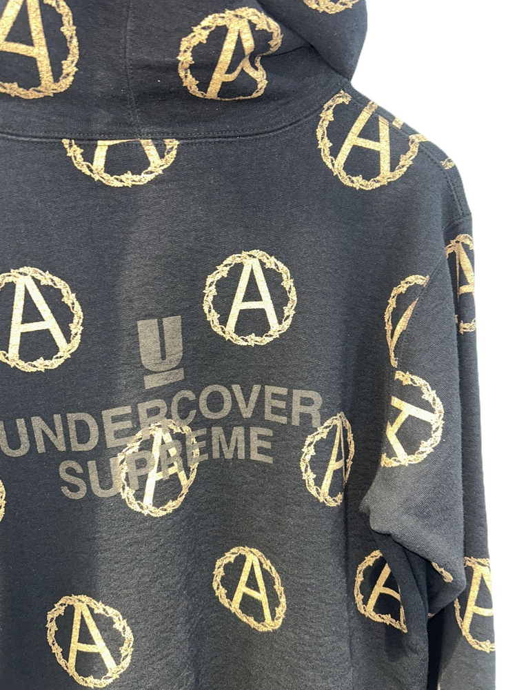 슈프림 x 언더커버 퍼블릭 에너미 모노그램 후드티 블랙--2
