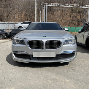 [ BMW 750LI F02 ] 실내 or 전장 및 외장 부품 판매 합니다