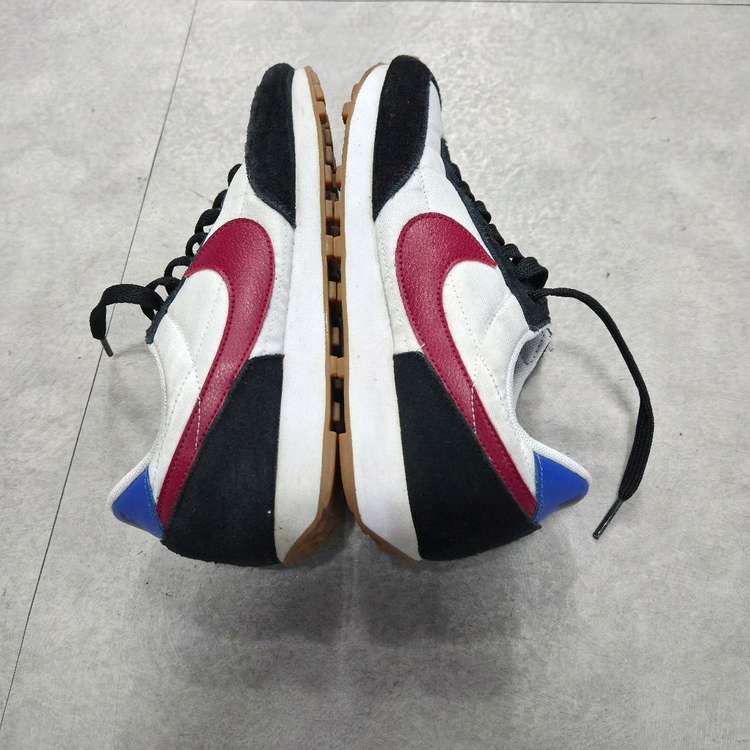 나이키 데이브레이크 화이트 노블레드 235--1