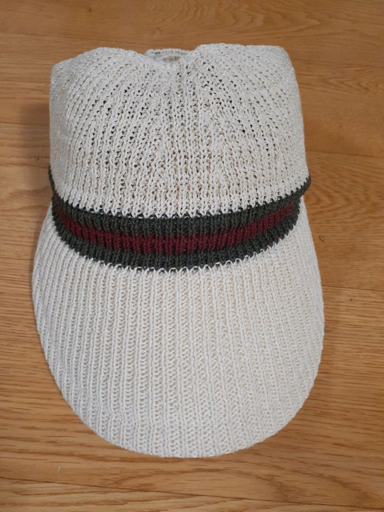 모자 예쁜니다 고급스러워요 요즘 많이 사용해요 미리준비하세요 각각 3000--4