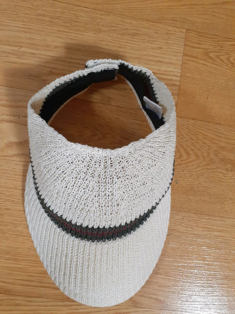 모자 예쁜니다 고급스러워요 요즘 많이 사용해요 미리준비하세요 각각 3000--5