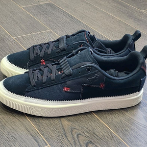 푸마 클라이드 리폼 372337-01 270사이즈