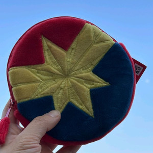 다이소 캡틴마블 동전 지갑 파우치