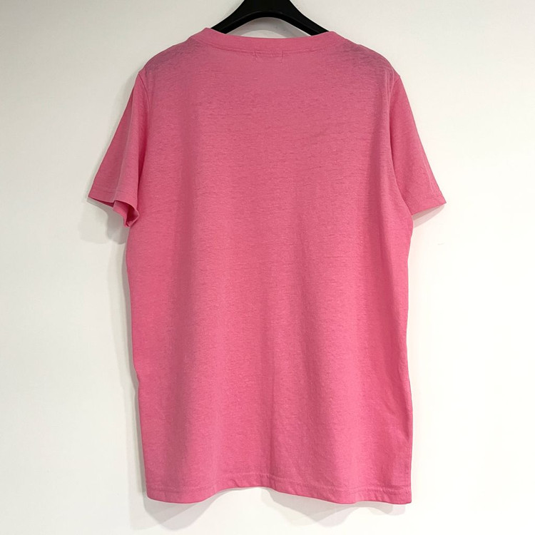 핑크 반팔 티셔츠 이미지