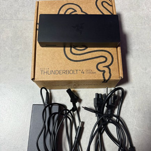 레이저 썬더볼트4 Dock Chroma도킹스테이션