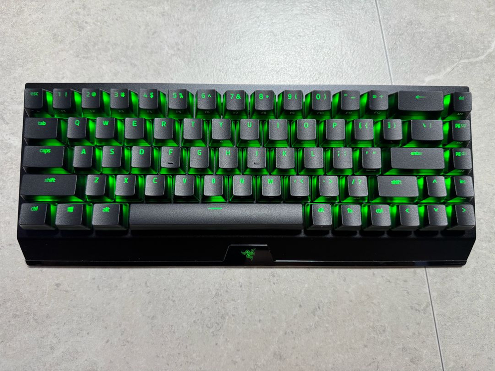 RAZER BlackWidow V3 MiniHyperSpeed, 황축 팬텀에디션--2