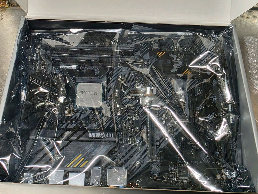 AMD Ryzen 7 5800X + ASUS TUF GAMING B550-PLUS 세트 판매합니다--1