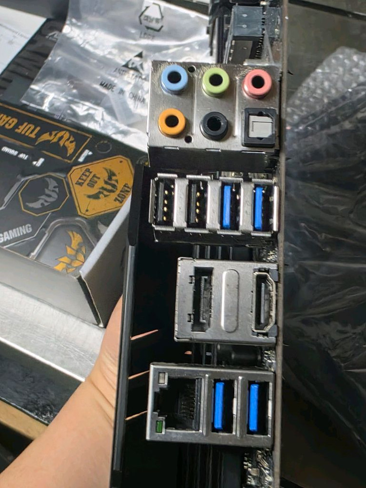 AMD Ryzen 7 5800X + ASUS TUF GAMING B550-PLUS 세트 판매합니다--2