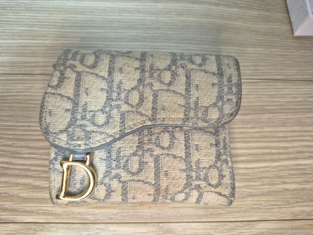 풀박스 디올 정품 오블리크 로투스 새들 반지갑 팝니다 이미지