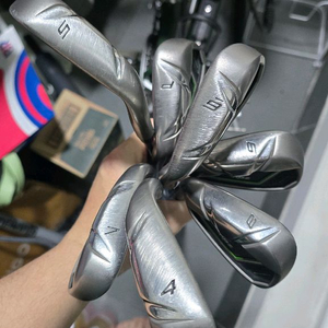 테일러메이드 RBZ 아이언 세트 좌타 왼손 이미지