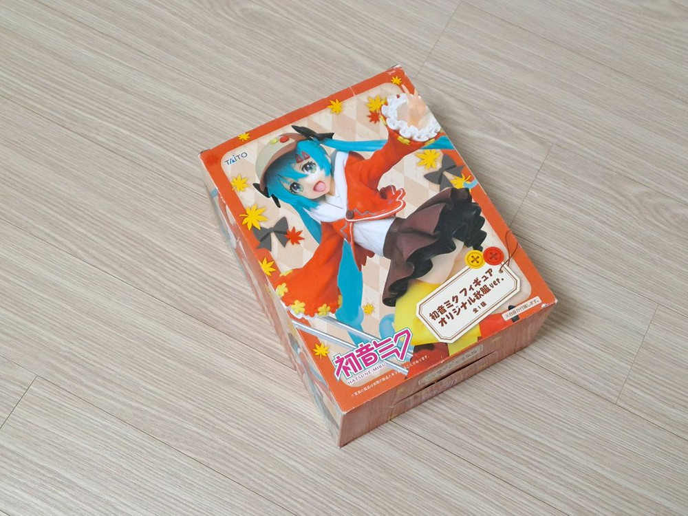 타이토 하츠네 미쿠 가을 옷 하츠네미쿠 오리지널 피규어 스케일--0