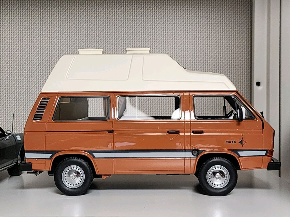 프리미엄클래식 폭스바겐 WESTFALIA 캠핑카 1:18 이미지