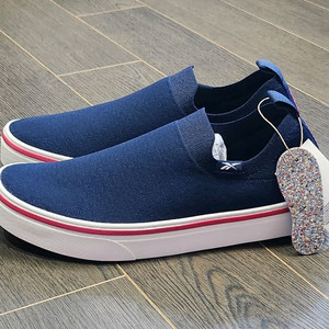 리복 우먼스 온럭스 슬립온 GV7481 W270사이즈