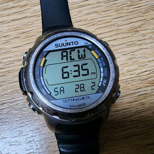 순토 스팅어 다이브 컴퓨터 시계