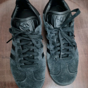 아디다스 가젤 블랙 스웨이드 스니커즈