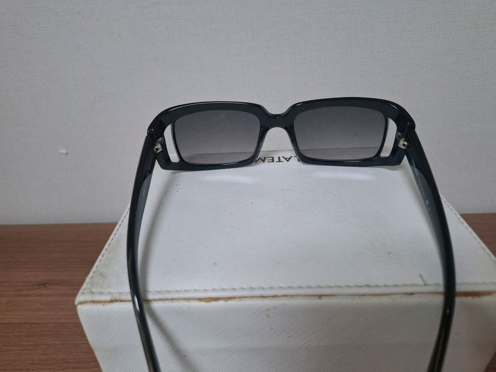 베르사체 선글라스 이미지