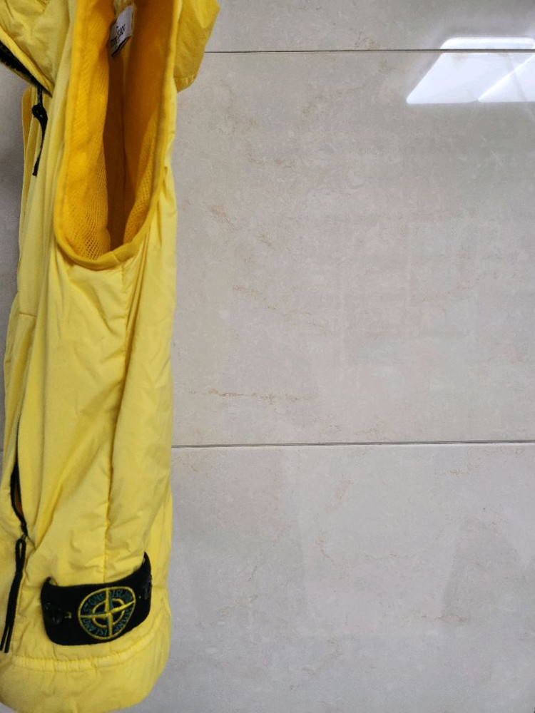 정품 스톤아일랜드 키즈 주니어 조끼 6y 남아여아공용--1