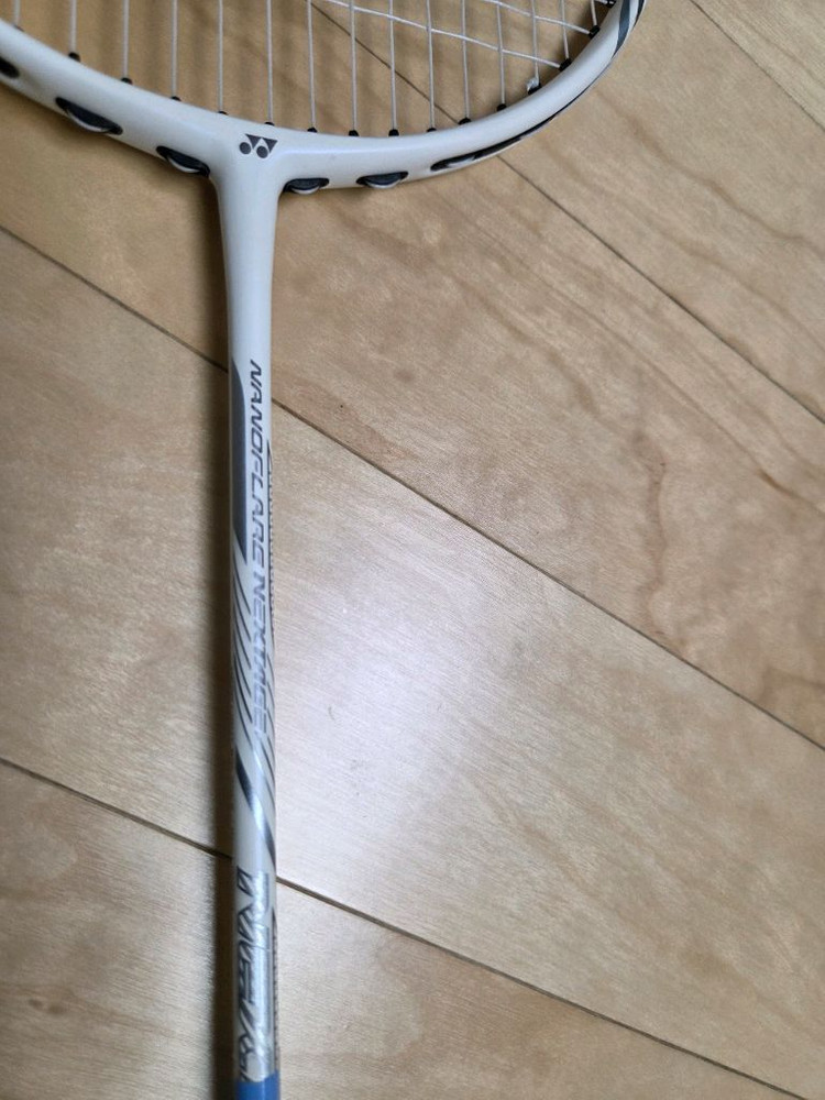 요넥스나노플레어넥스테이지배드민턴 라켓 이미지