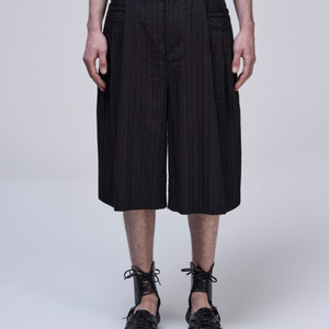 새상품급 송지오 컬렉션 개더 플리츠 버뮤다 쇼츠 블랙 SH3PT732BK