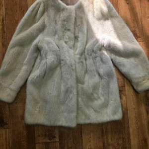 아이보리 밍크 코트