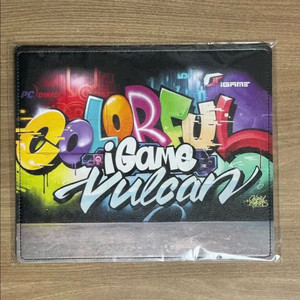 Colorful iGame Vulcan 게이밍 마우스패드(중형/장패드형